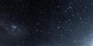 星海浩瀚人如尘埃究竟是哪首歌？